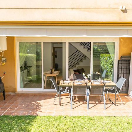 Magnífico duplex renovado con piscina garaje y jardín, frente a la playa de los Caños de Meca. Exterior foto