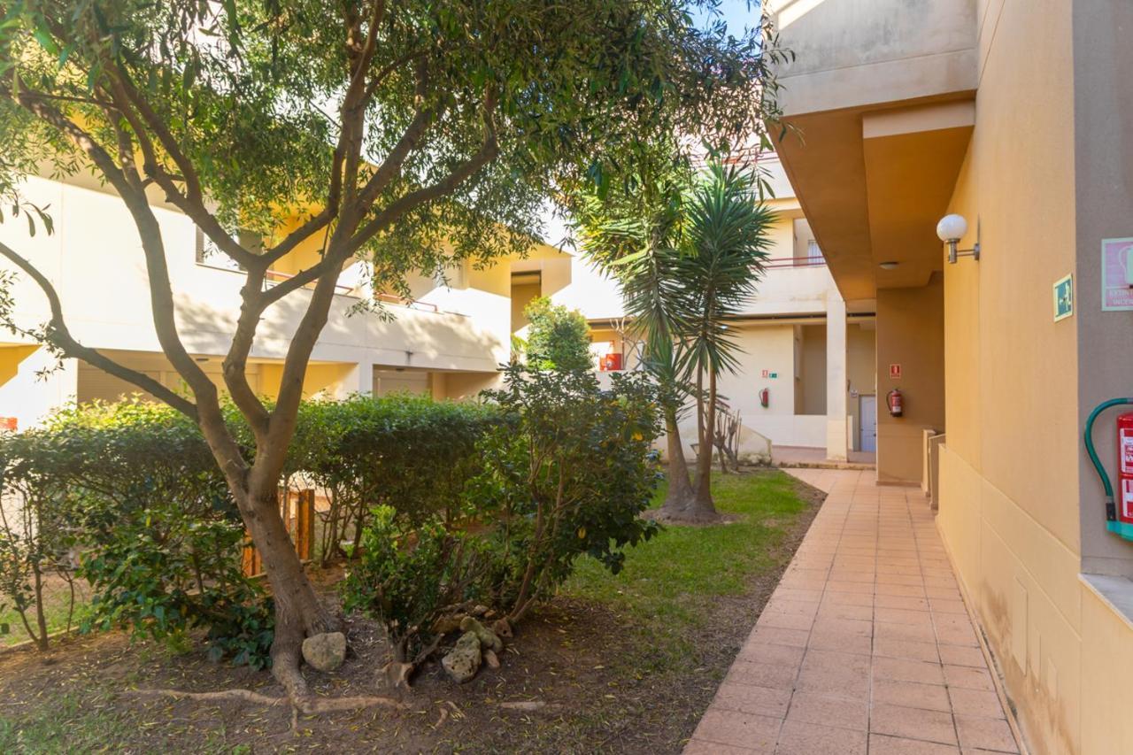 Magnífico duplex renovado con piscina garaje y jardín, frente a la playa de los Caños de Meca. Exterior foto