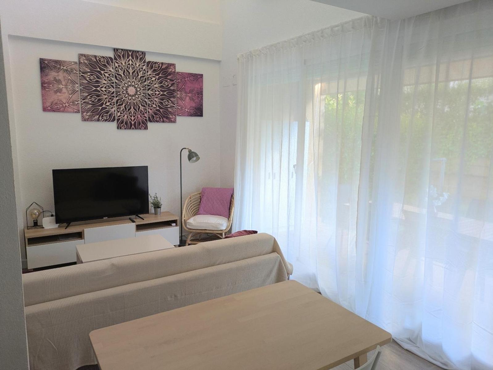 Magnífico duplex renovado con piscina garaje y jardín, frente a la playa de los Caños de Meca. Exterior foto