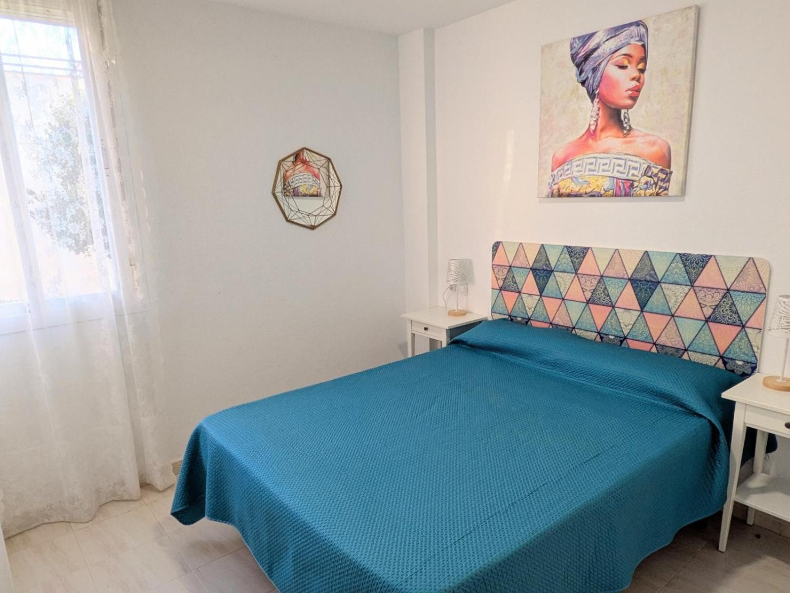 Magnífico duplex renovado con piscina garaje y jardín, frente a la playa de los Caños de Meca. Exterior foto